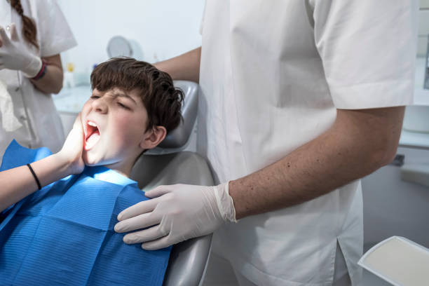 Best Broken or Cracked Tooth Emergency Dentist in Wamac, IN