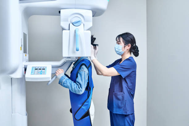Best Holiday Emergency Dentist in Wamac, IN